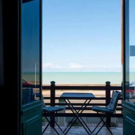 Apartment La Decouverte, Front De