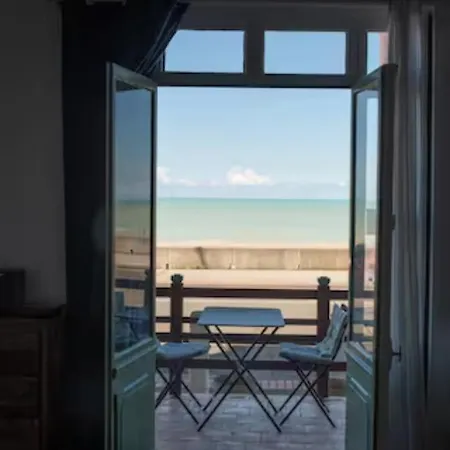 Apartment La Decouverte, Front De *