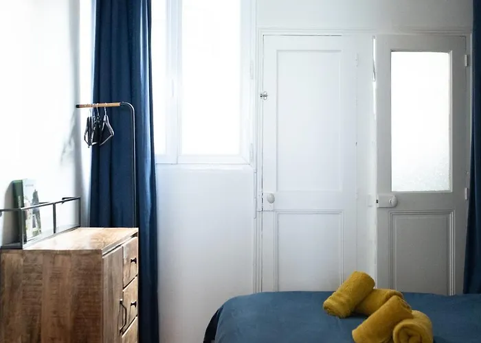 La Découverte, Front De